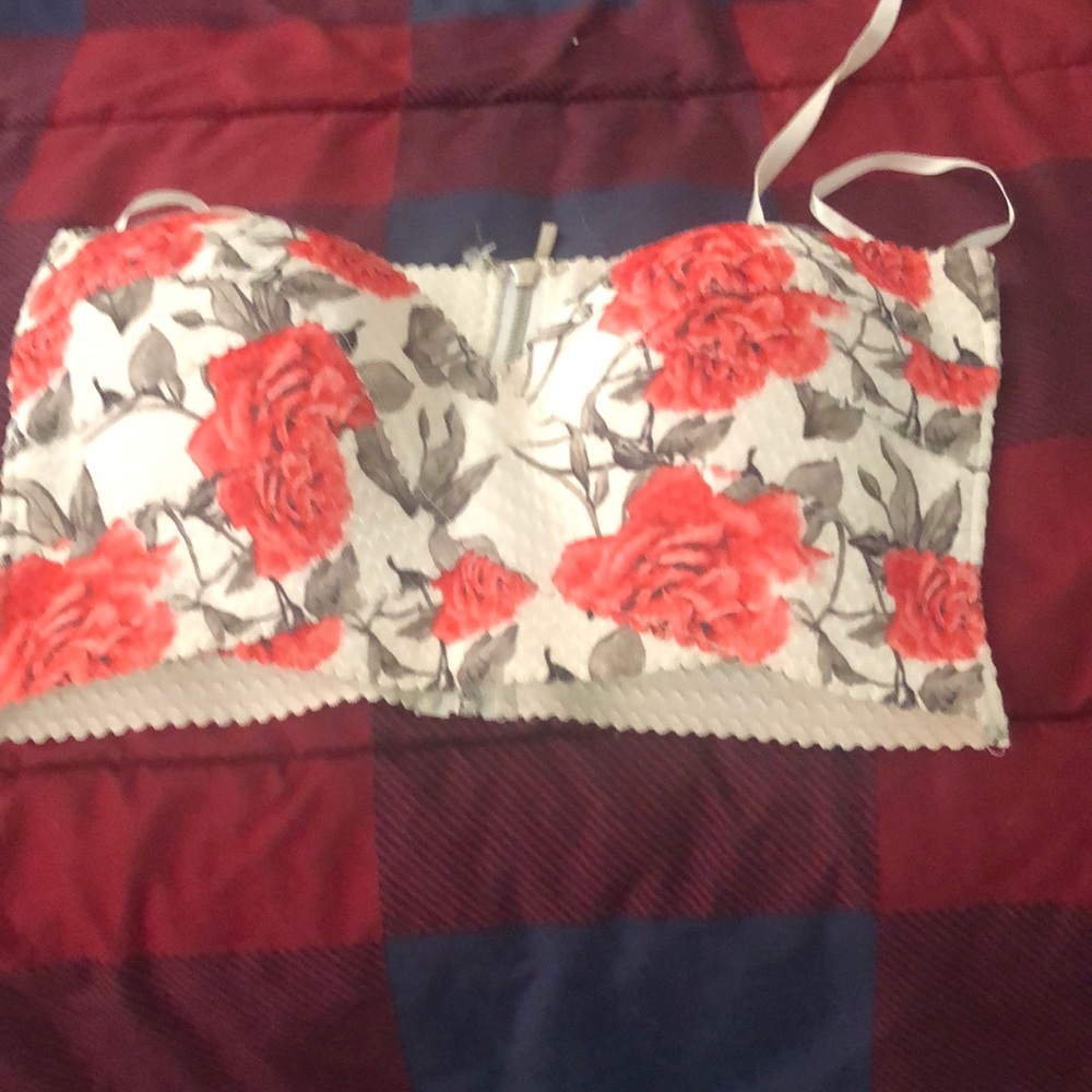 Crop top